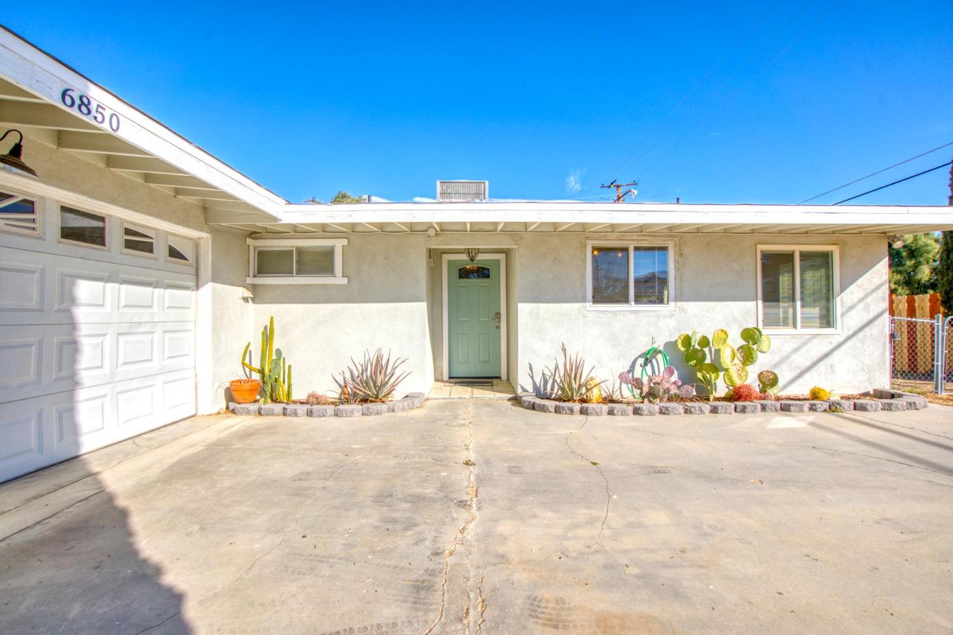 Cozy Stylish Home In The Heart Of Jt Village Joshua Tree Εξωτερικό φωτογραφία
