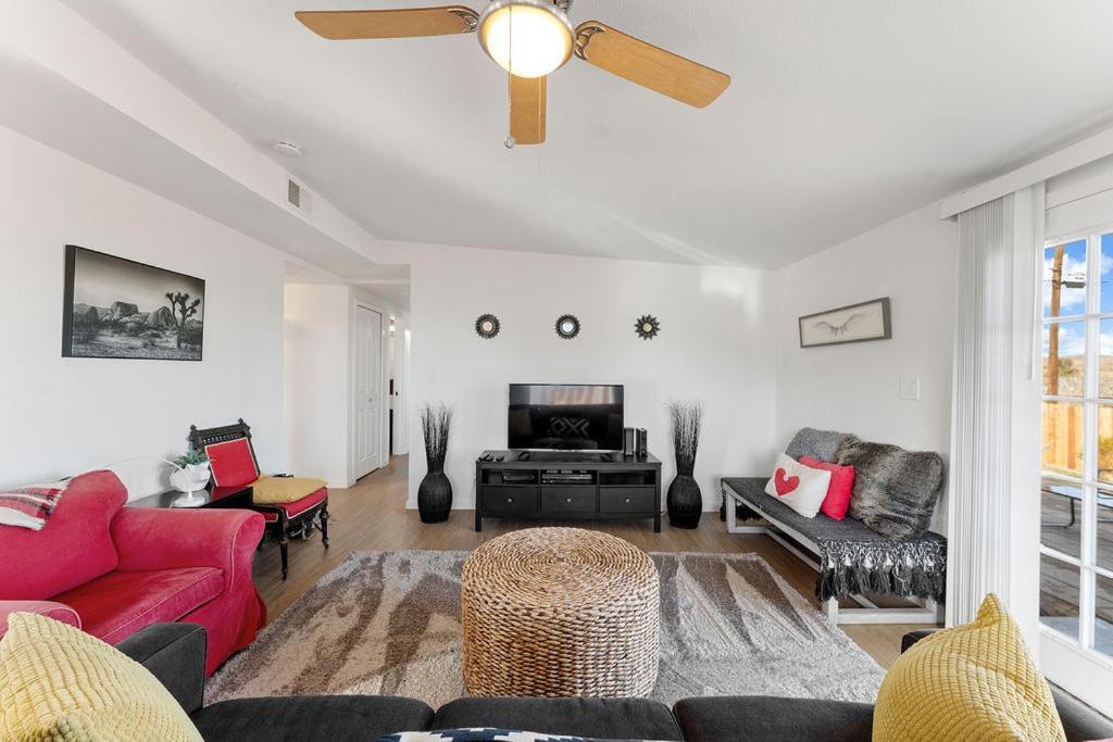 Cozy Stylish Home In The Heart Of Jt Village Joshua Tree Εξωτερικό φωτογραφία